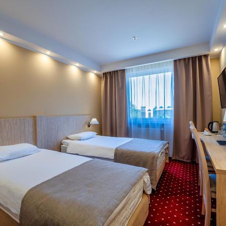 Hotel 500 Tarnowo Podgórne Exteriér fotografie