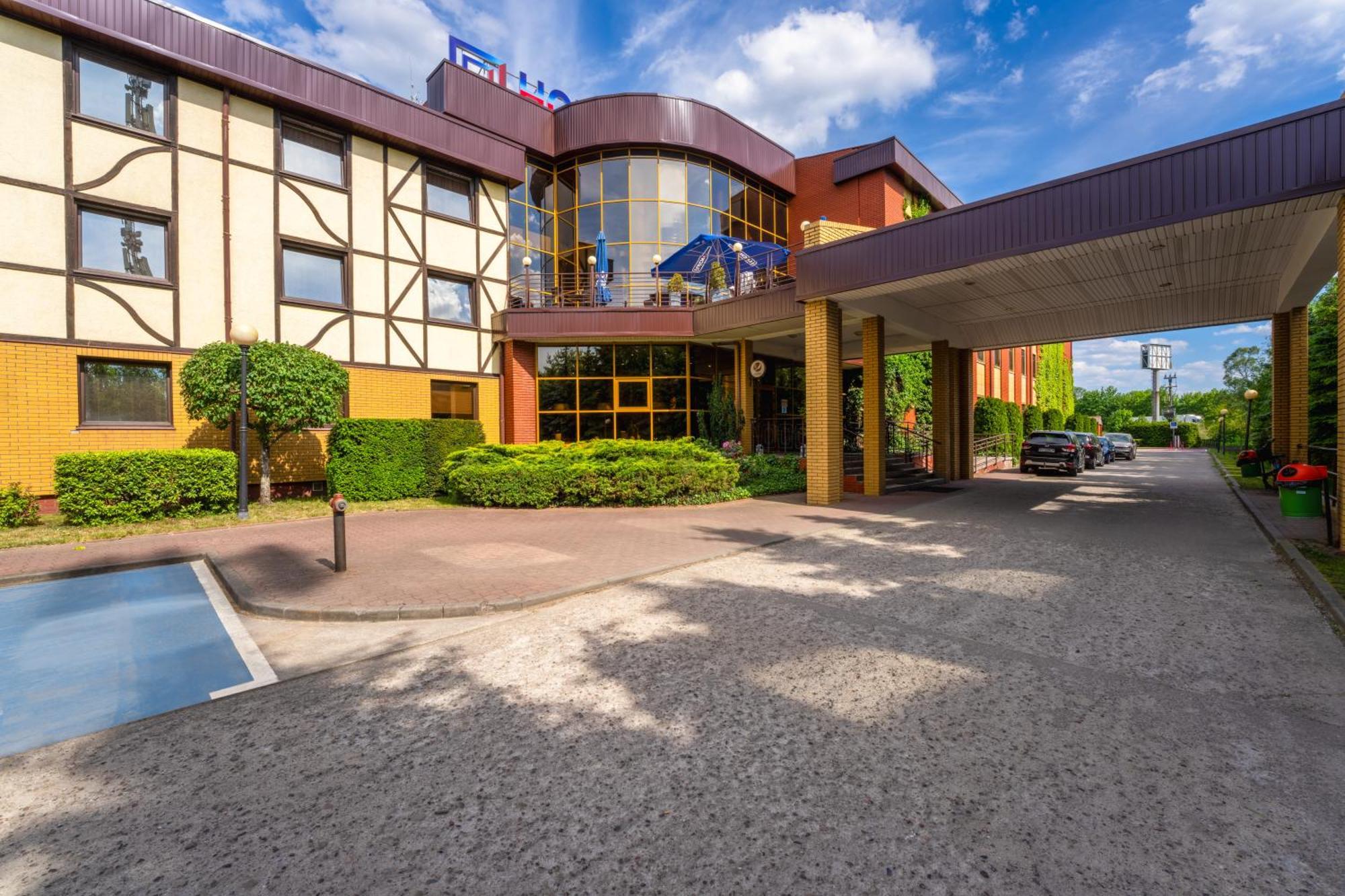 Hotel 500 Tarnowo Podgórne Exteriér fotografie